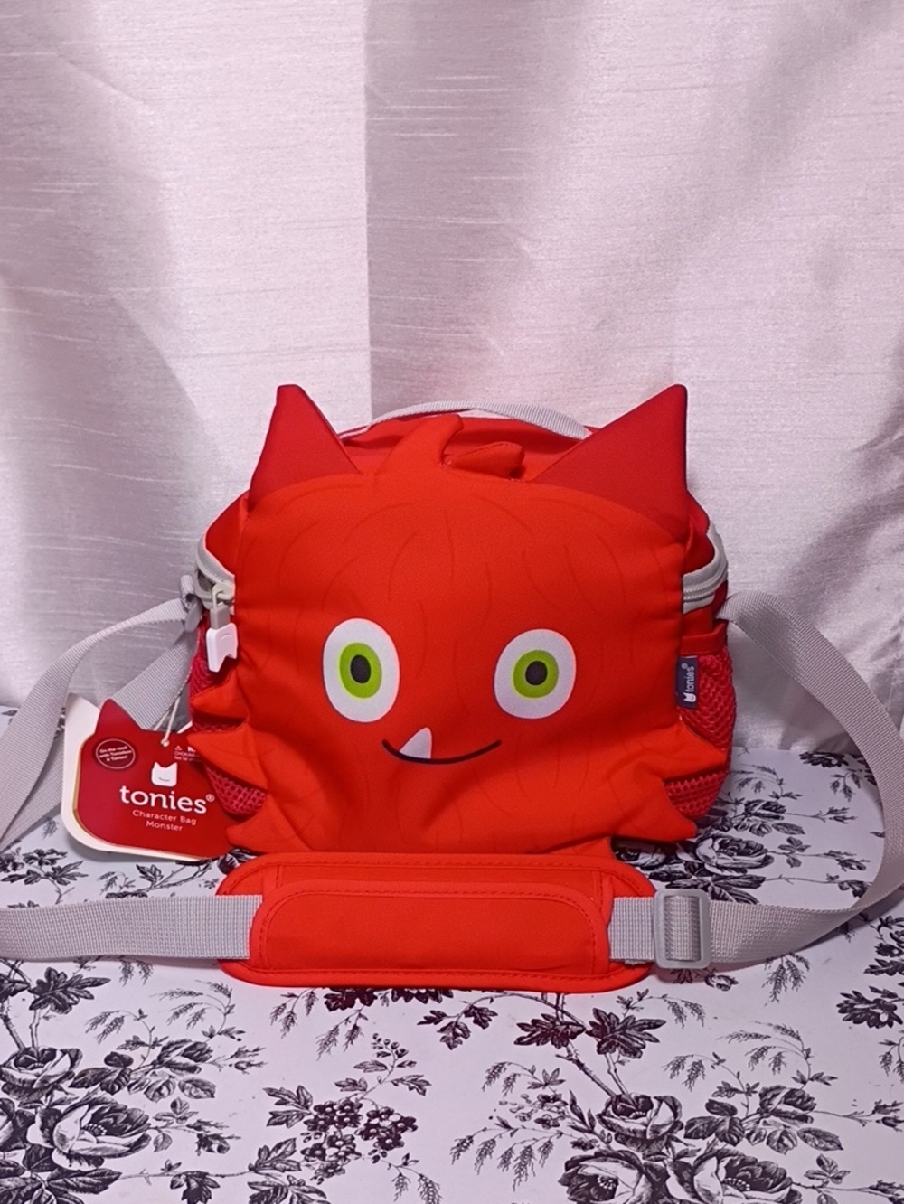 Tonies Red Monster Kids Character Bag — Playful Monster Design